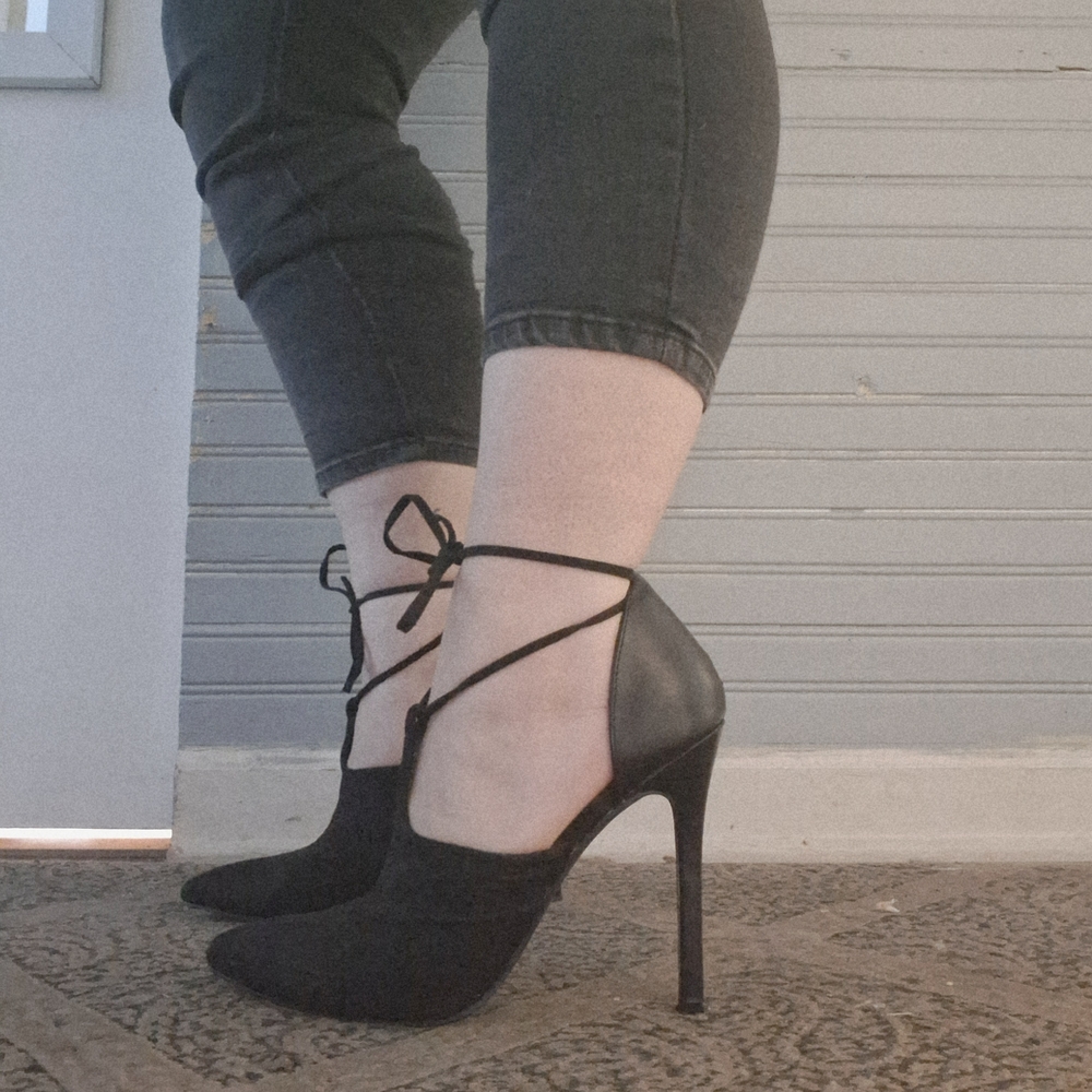♡ Black Lace-Up Heels♡